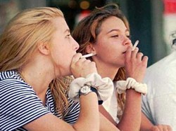 ¿Por qué los jóvenes comienzan a fumar?